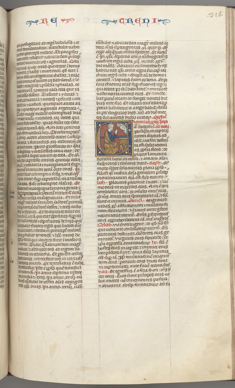 Fol. 315r, Klaagliederen, gehistorieerde initiaal E, een knielende Jeremia die bidt tot een buste van God door Unbekannt