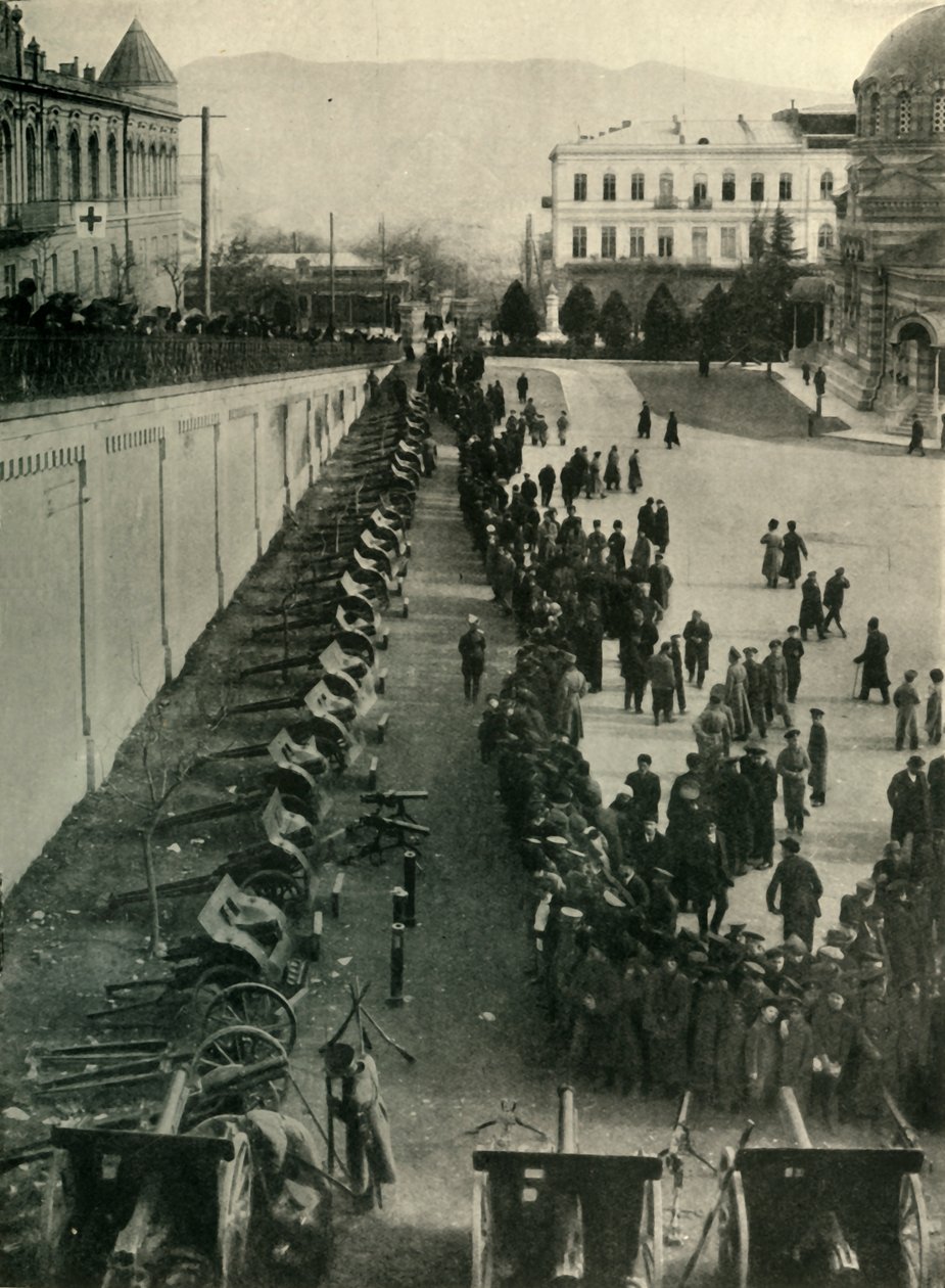 Duitse kanonnen veroverd door het Russische leger, Eerste Wereldoorlog, ca. 1915, ca. 1920 door Unbekannt