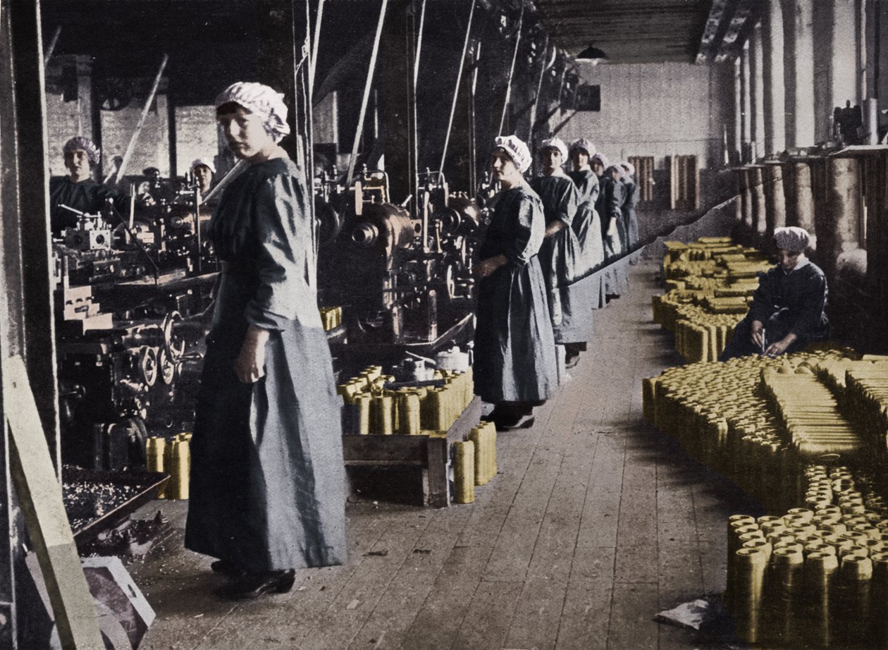 Meisjes in een munitiefabriek, 1915 door Unbekannt