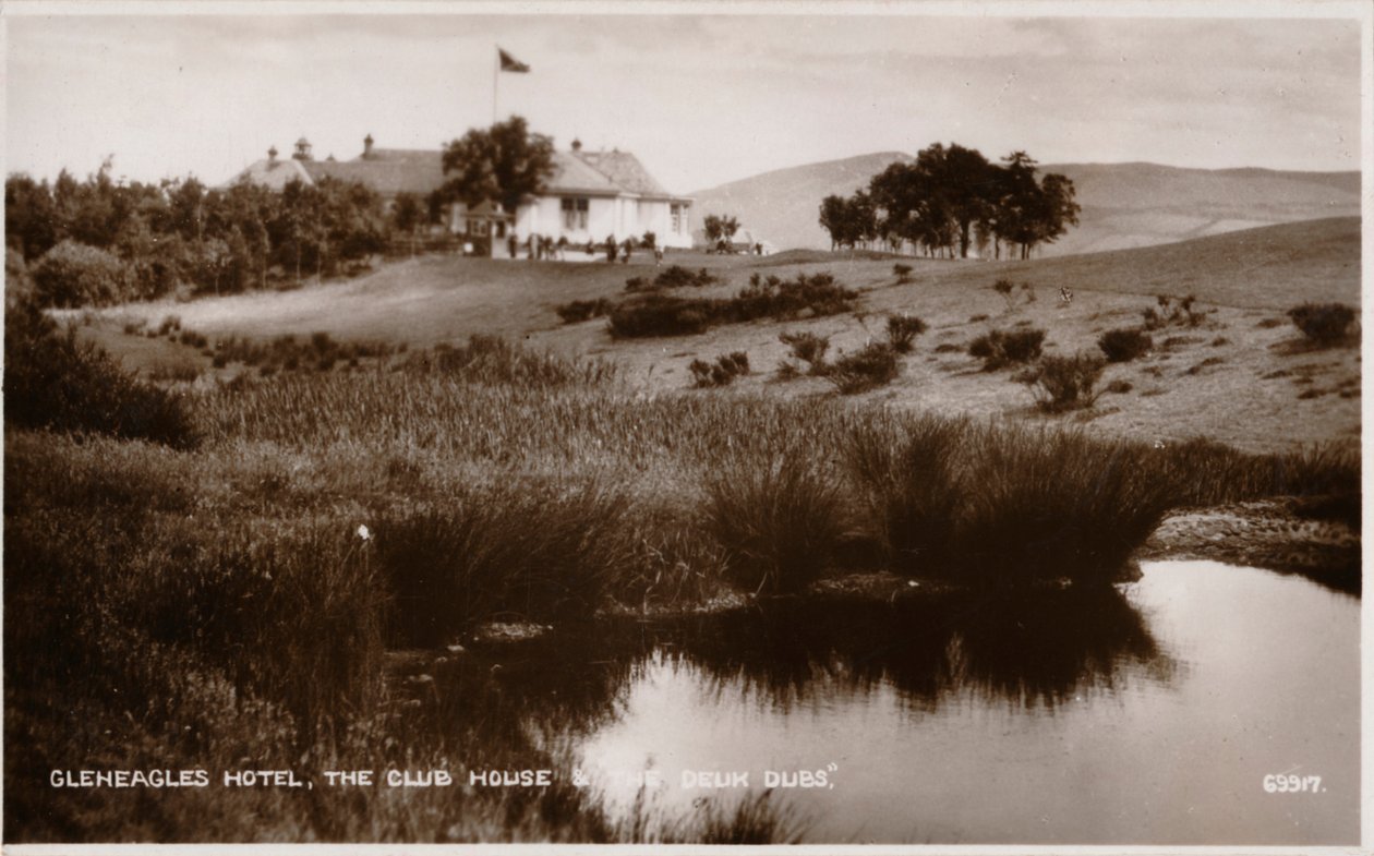 Gleneagles Hotel, The Club House & The Deuk Dubs, c1930 door Unbekannt