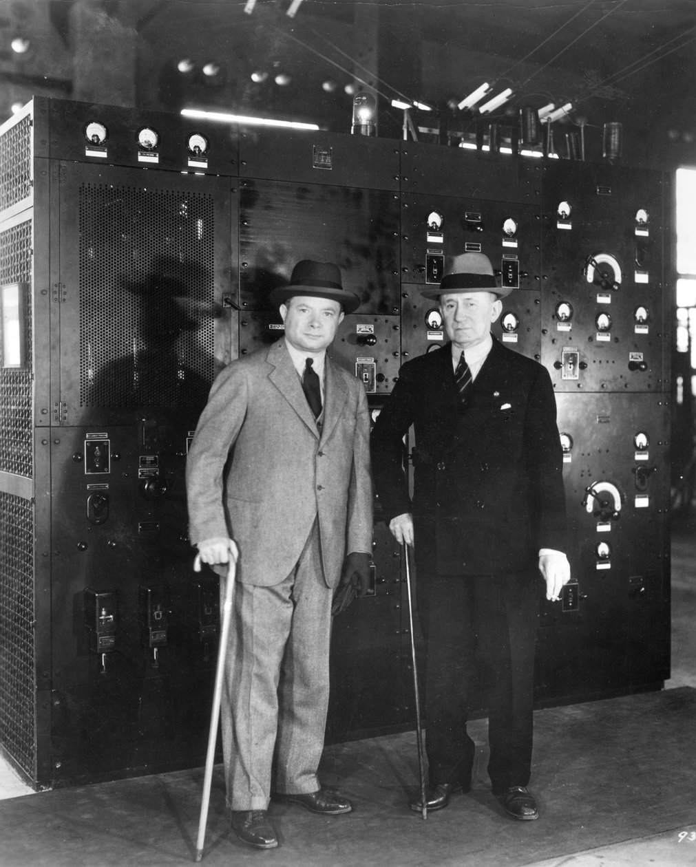 Guglielmo Marconi en David Sarnoff, 1933 door Unbekannt