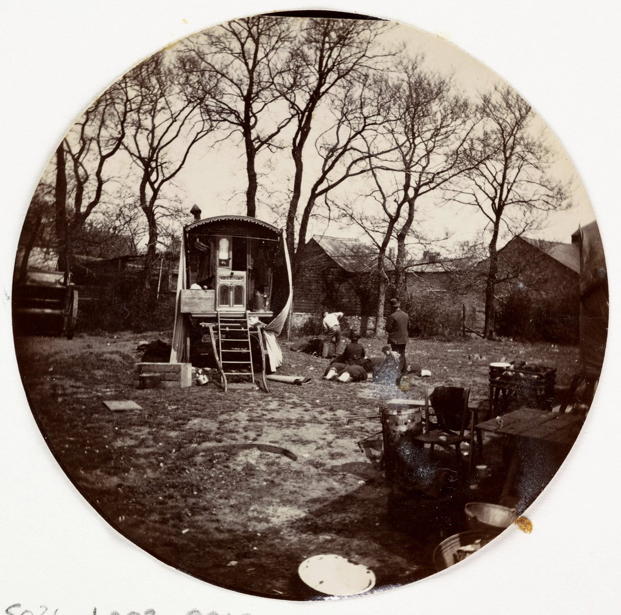 Zigeunerkamp, ca. 1890 door Unbekannt