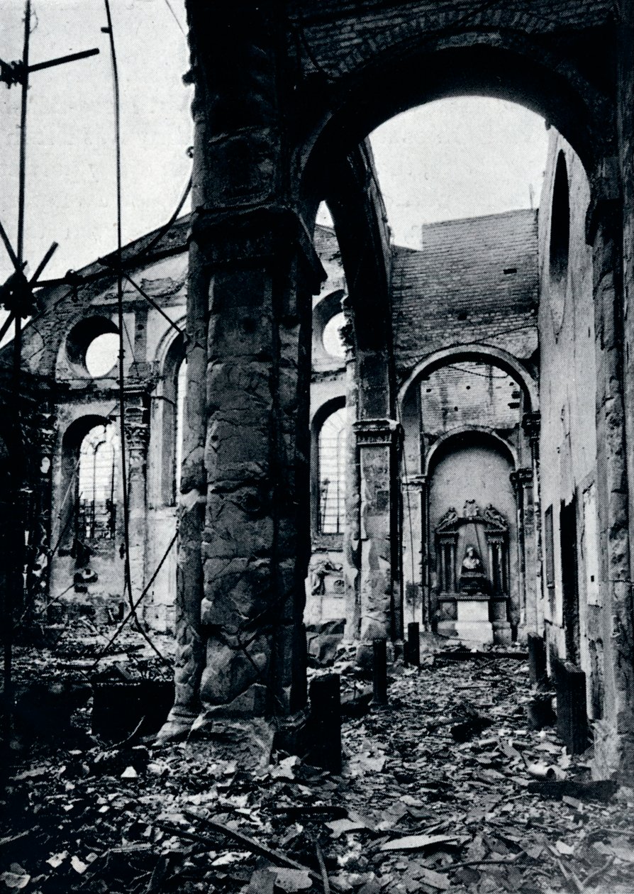 Interieur van de Kerk van St. Mary Le Bow, Cheapside uitgebrand tijdens een luchtaanval, 1941 door Unbekannt