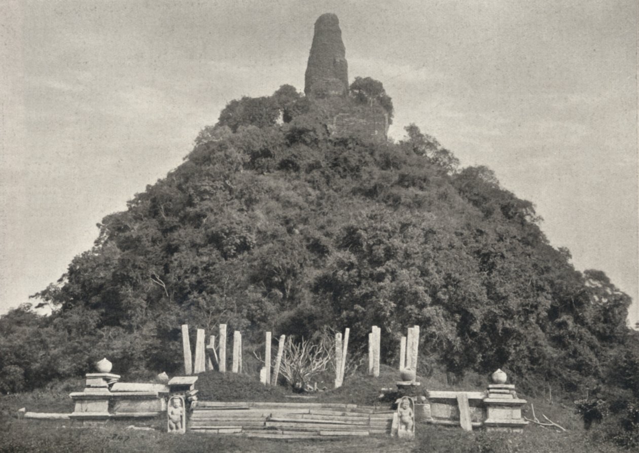 Jetawanarama Dagoba, de jongste van de drie grote Dagobas van Anuradhapura, eind 3e eeuw na Christus door Unbekannt