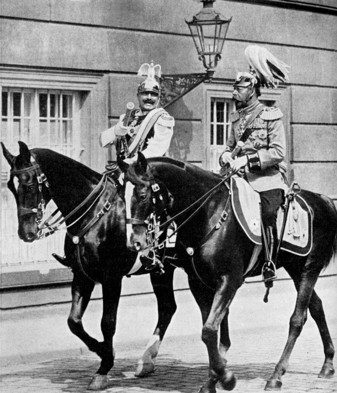 Koning George V van Groot-Brittannië en Kaiser Wilhelm II van Duitsland, 1913 1951 door Unbekannt