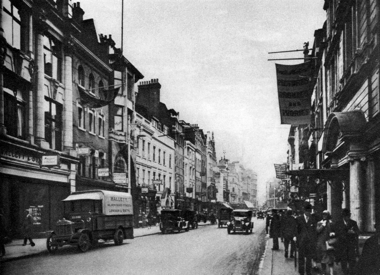 Zicht naar het zuiden in New Bond Street, Londen, 1926-1927 door Unbekannt