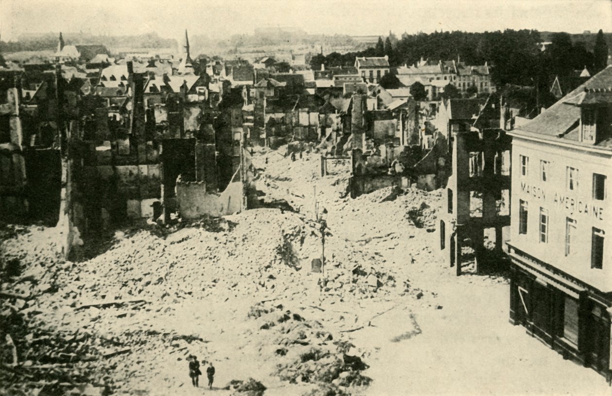 Louvain na het Duitse bombardement: een deel van de verwoeste stad, ca. 1914, ca. 1920 door Unbekannt