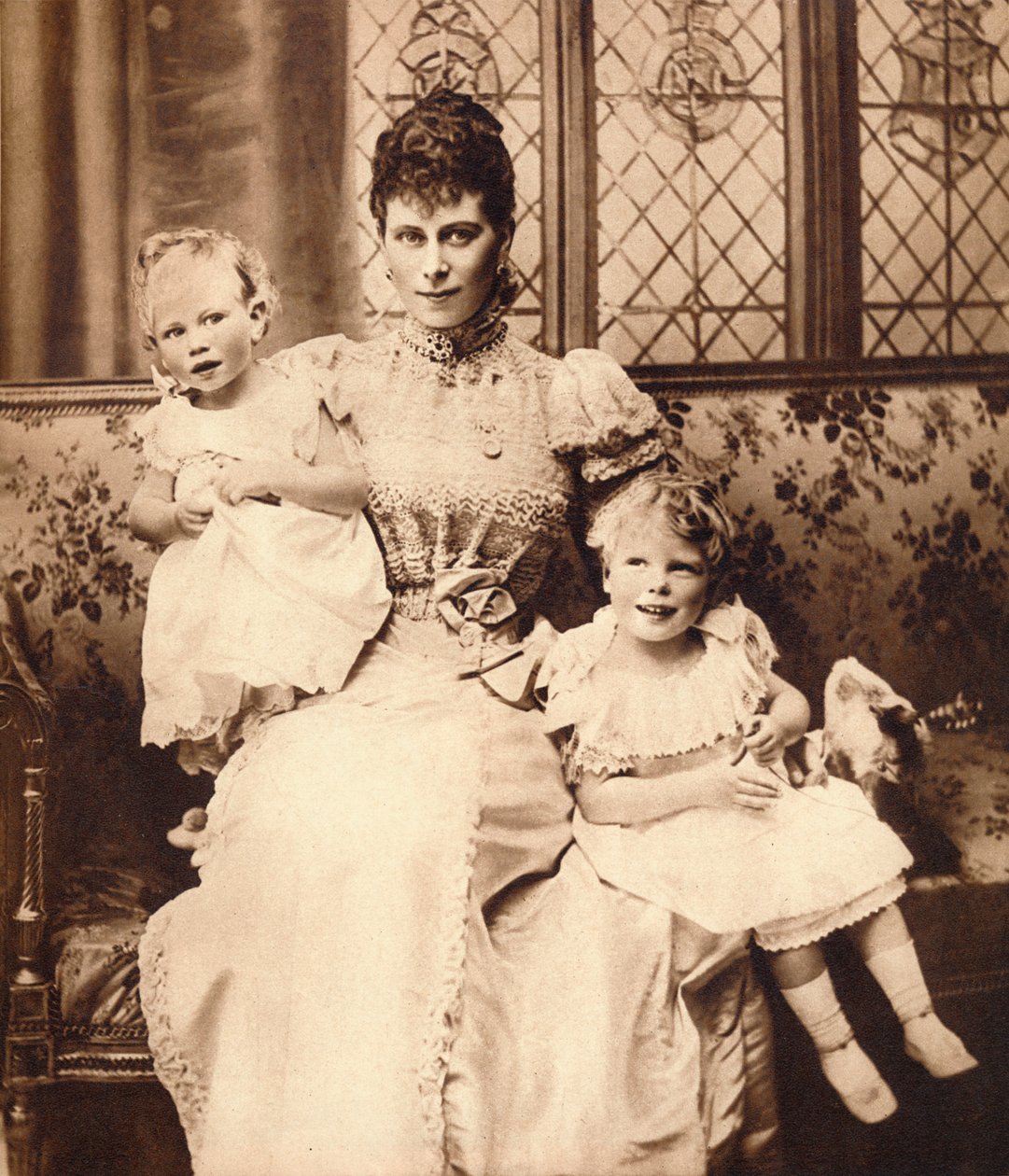 Moeder en zonen, c1899 1935 door Unbekannt