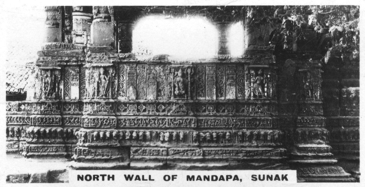 Noordmuur van Mandapa, Sunak, India door Unbekannt
