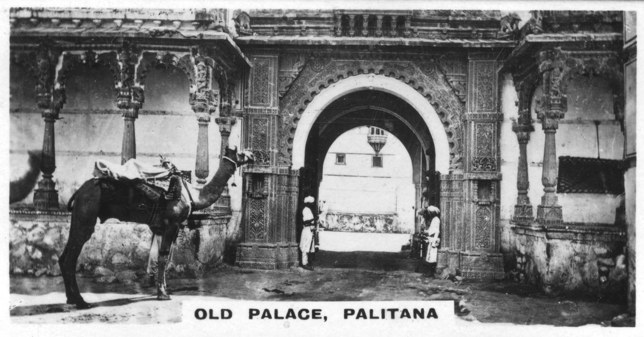 Oud paleis, Palitana, India, ca. 1925 door Unbekannt