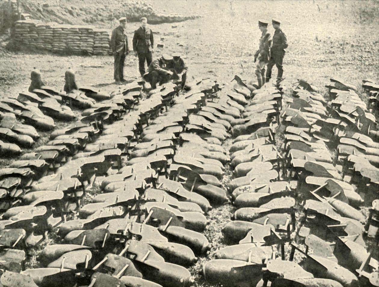 Een nacht rantsoenen voor een bommenwerpereskader, 1919 door Unbekannt