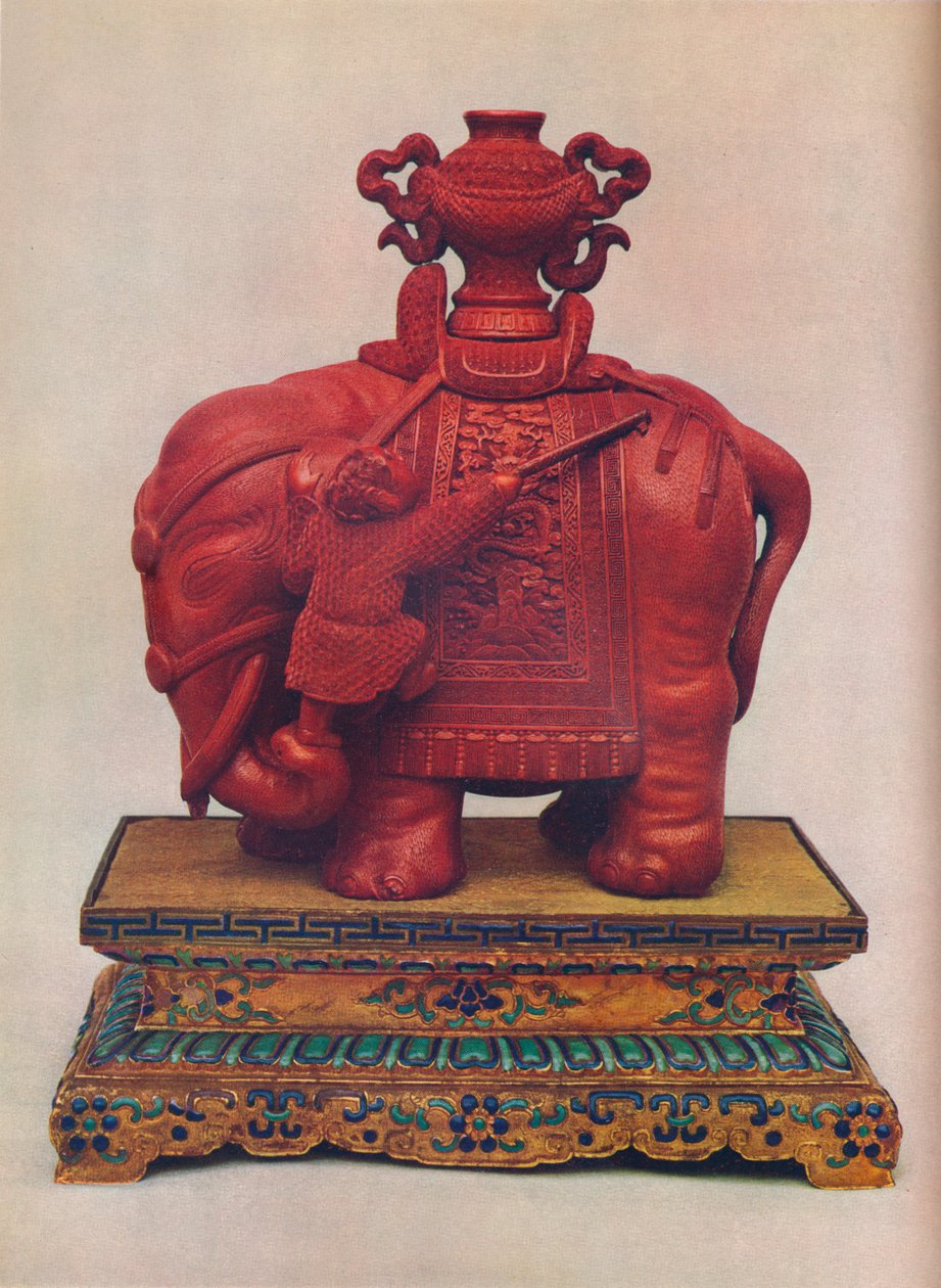 Een van een paar gesneden rode lakolifanten, Chinees, Qianlong-periode, ca. 1765 door Unbekannt