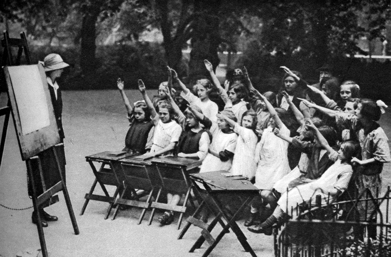 Openluchtklas in Lincolns Inn Fields, Londen, 1926-1927 door Unbekannt