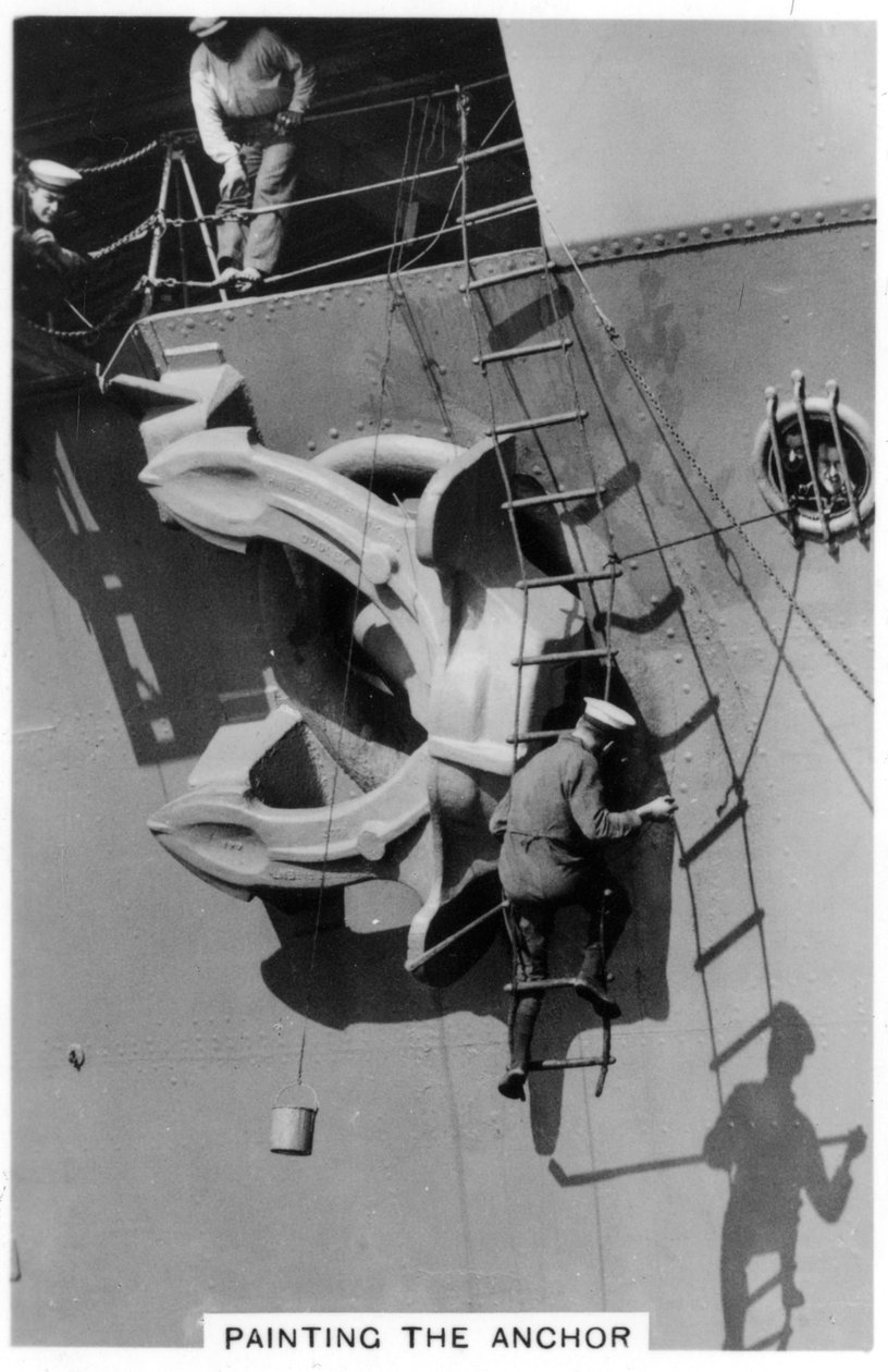 Het schilderen van het anker van het vliegdekschip HMS Courageous, 1937 door Unbekannt