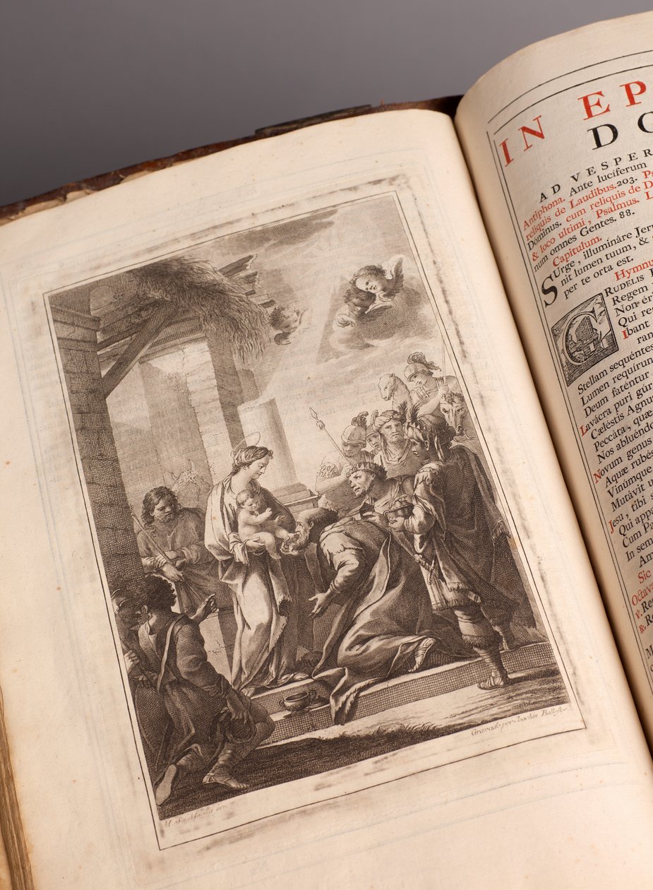 Parochiemuseum. Missaal in het Latijn. Gravures van Joachim Ballester. Papier en leer. 18e eeuw. door Unbekannt