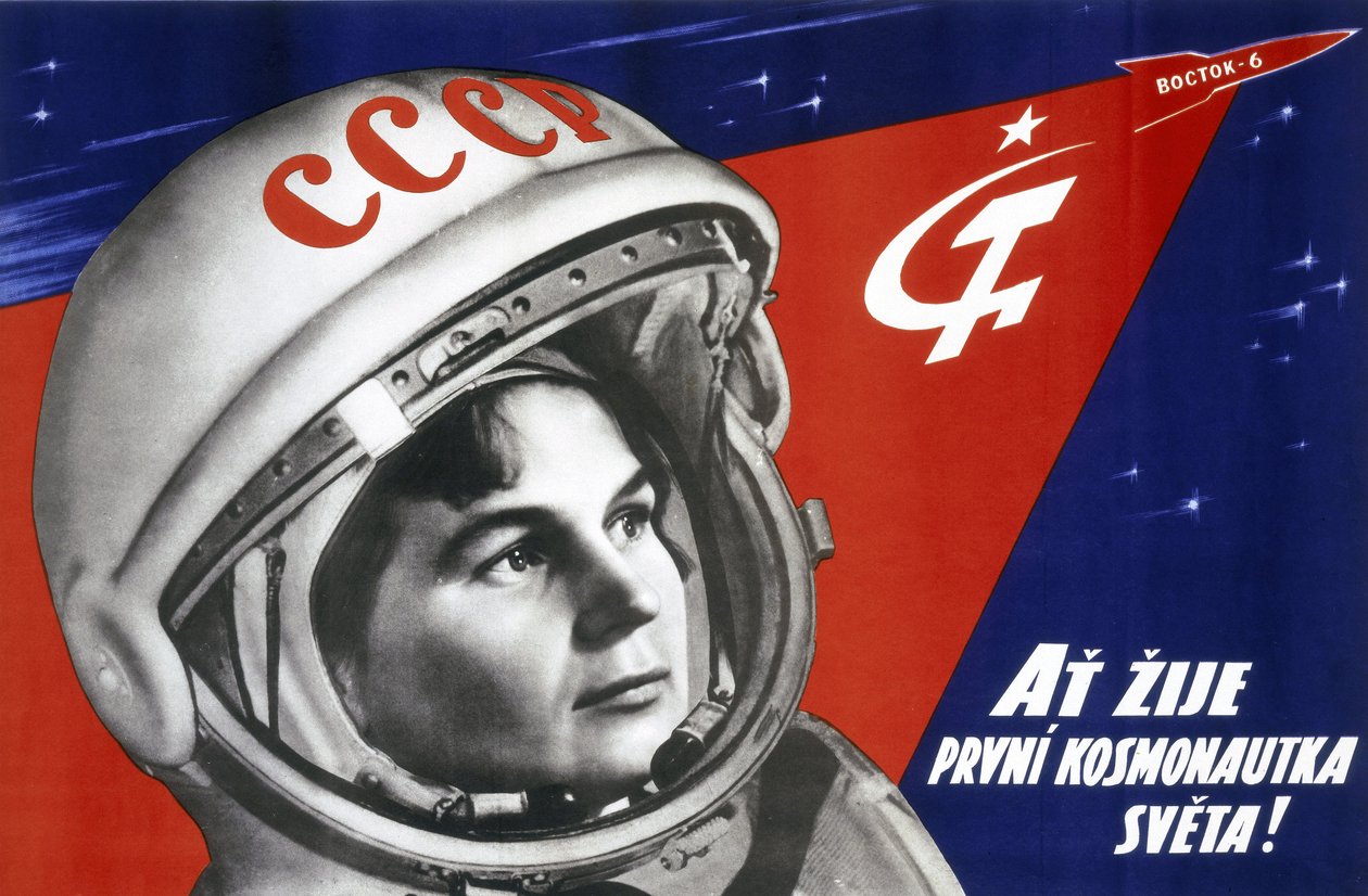 Portret van de Russische kosmonaut Valentina Vladimirovna Terechkova (geboren in 1937), eerste vrouw in de ruimte op 16 juni 1963 door Unbekannt