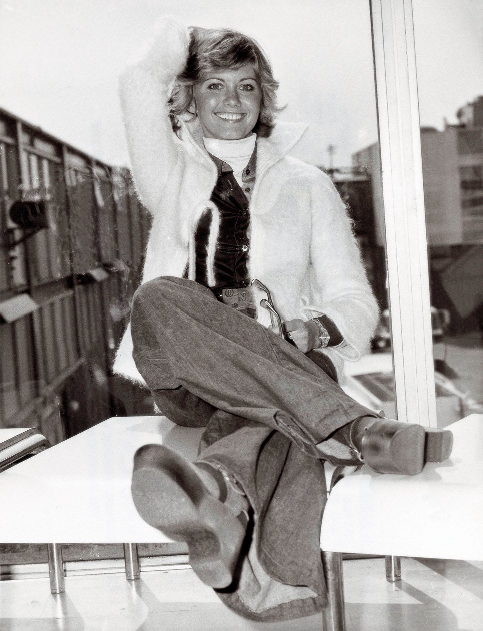 Portret van de Australische zangeres en komiek Olivia Newton John (geb. 1949), Londen, 23/05/1975 door Unbekannt