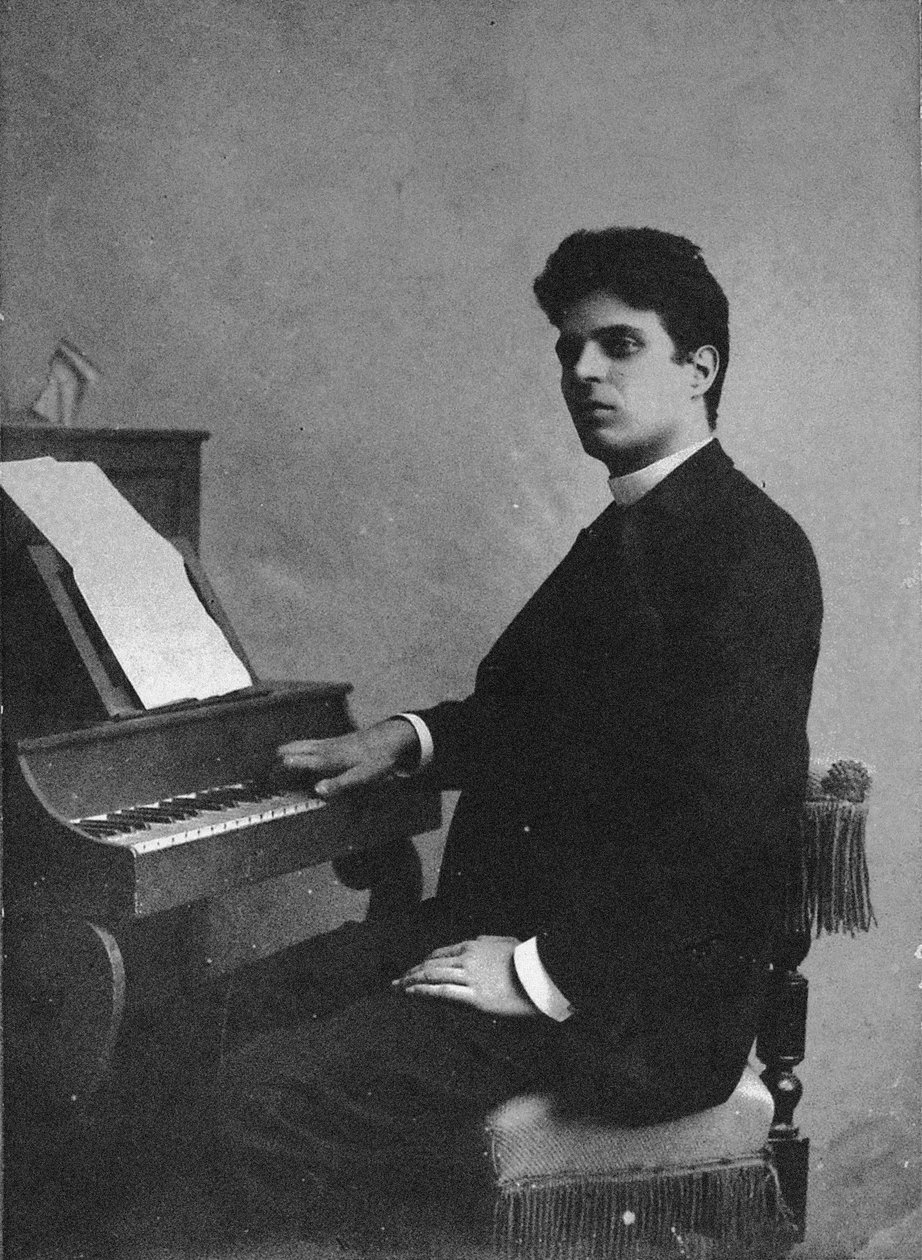 Portret van de componist Pietro Mascagni 1863-1945, ca. 1890 door Unbekannt