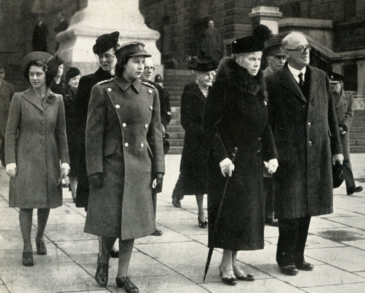 Koningin Mary, Prinses Elizabeth, Prinses Margaret, Wapenstilstandsdag door Unbekannt