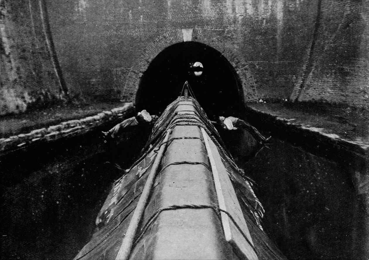 Klaar om een kanaalboot te trekken, Londen, ca. 1890-1903 door Unbekannt
