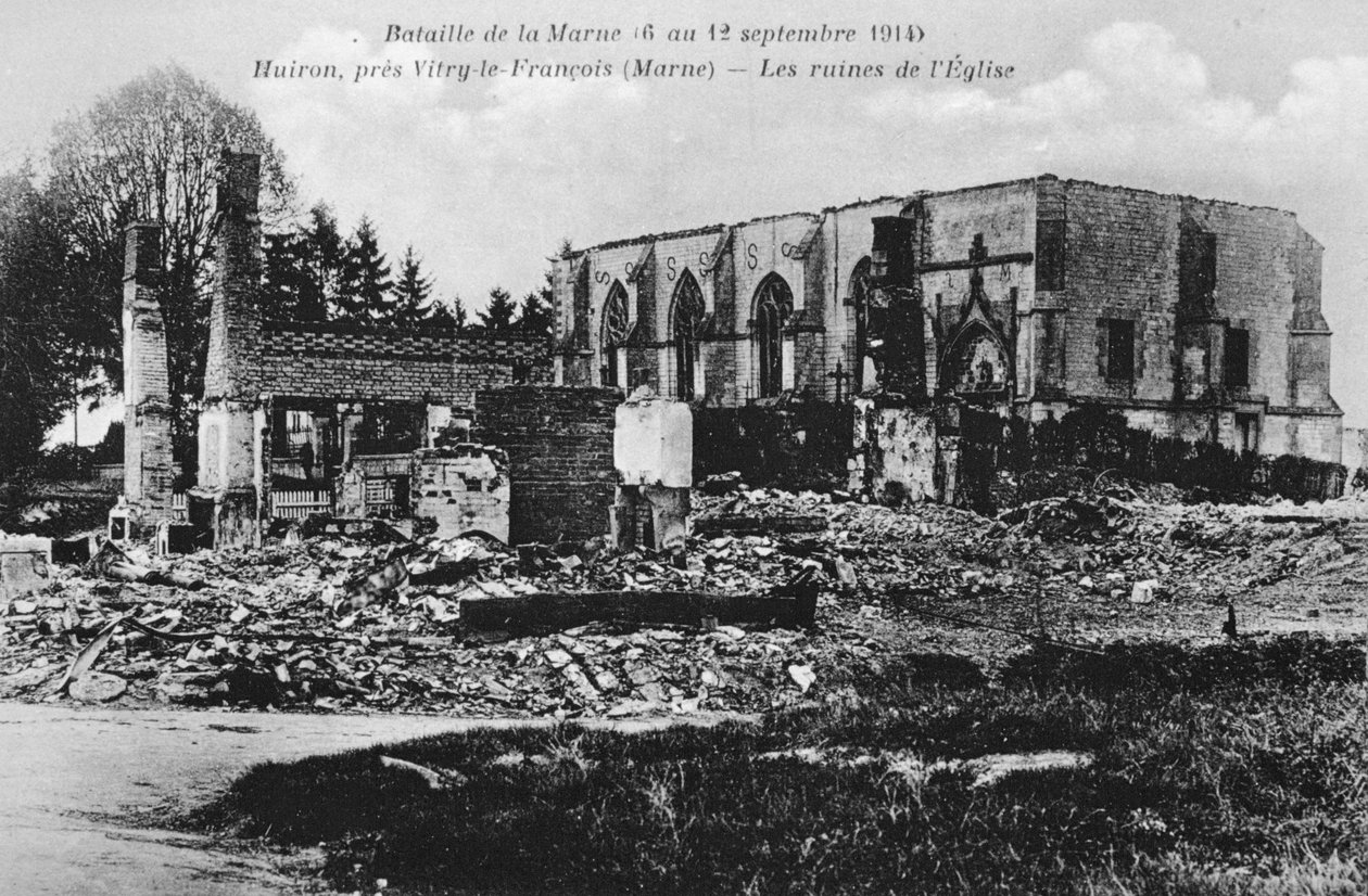 Verwoeste kerk, Huiron, Frankrijk, Slag bij de Marne, Eerste Wereldoorlog, 1914 door Unbekannt