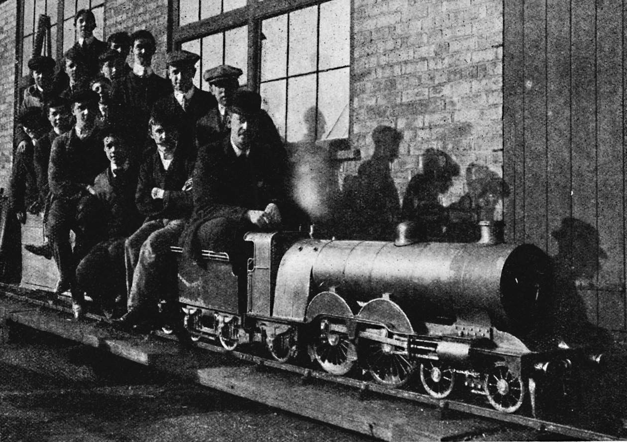 Testen van een Miniatuur Atlantische Motor in Northampton, 1926 door Unbekannt