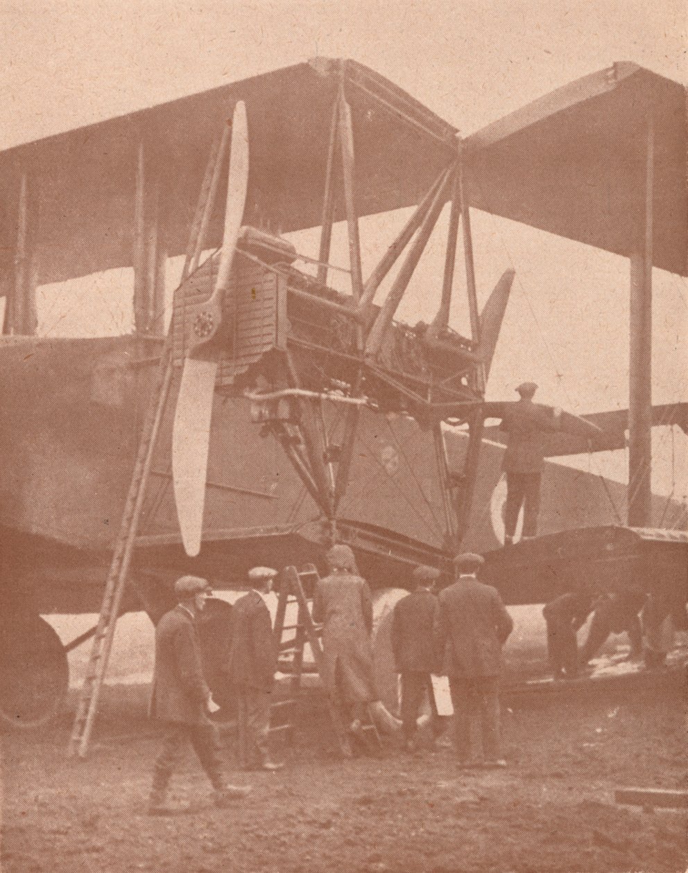 De Bomb Berlin Bus, ca. 1918, 1919 door Unbekannt