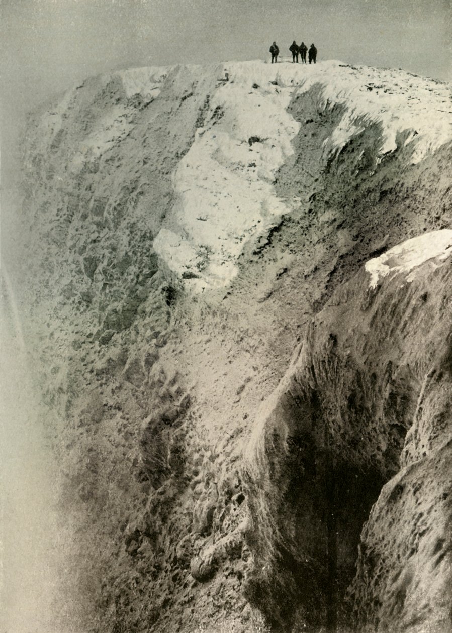 De krater van Erebus, 900 voet diep en een halve mijl breed, 1908, 1909 door Unbekannt