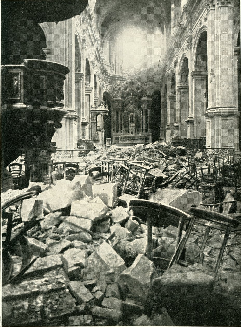 De schade aan de kathedraal van Cambrai, 1919 door Unbekannt