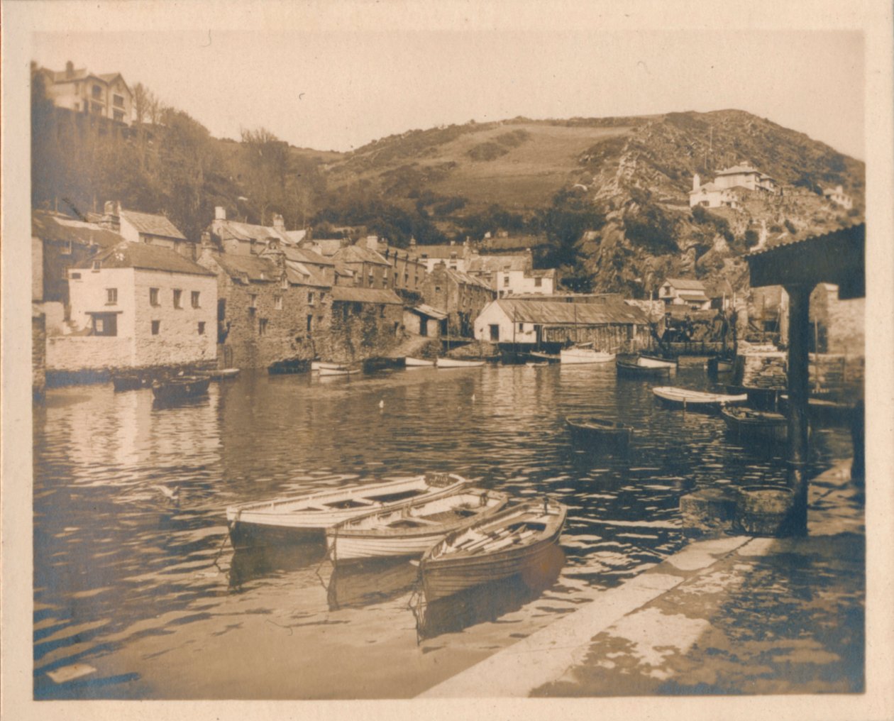 De binnenhaven - Polperro, 1927 door Unbekannt