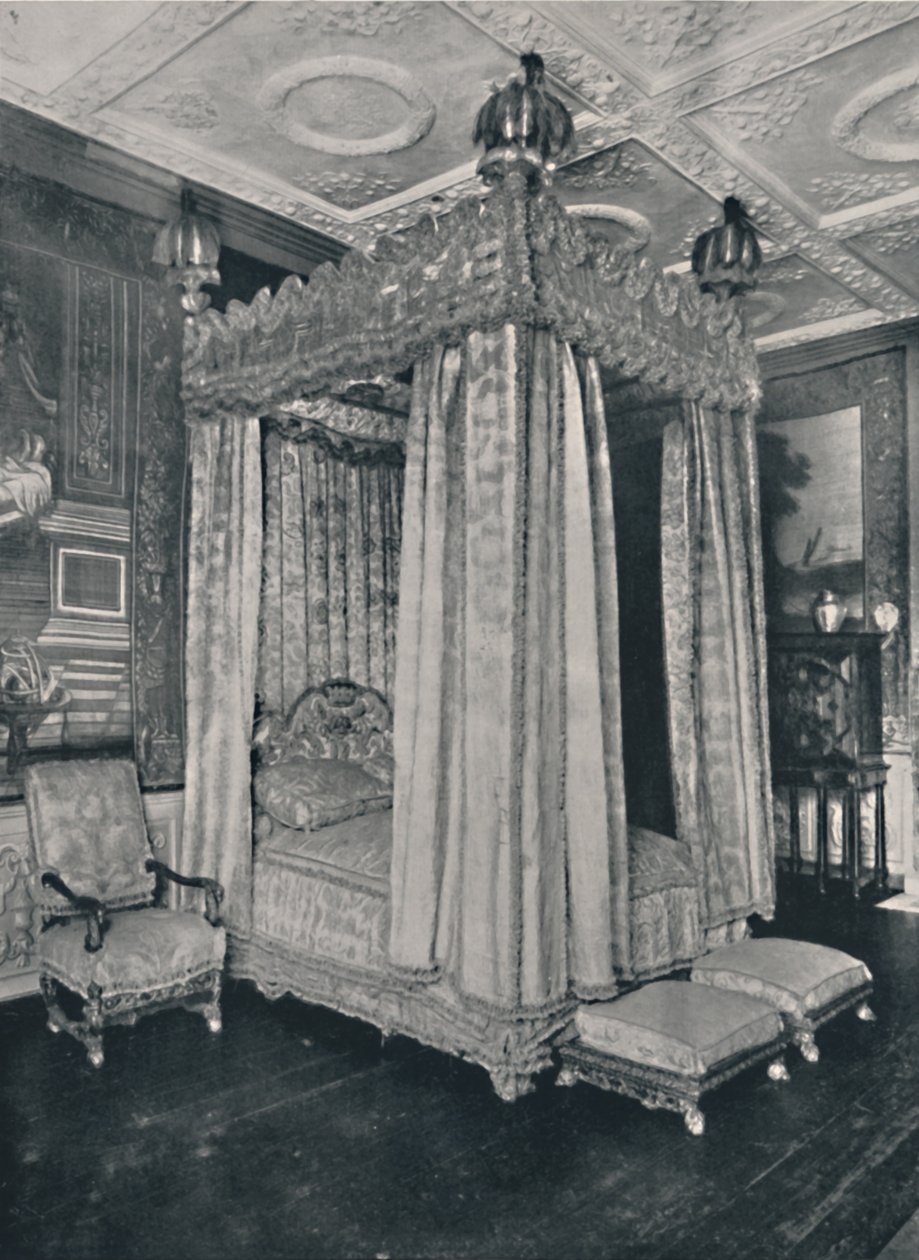 De slaapkamer van de koning in Knole. Bed gemaakt voor James I, 1928 door Unbekannt