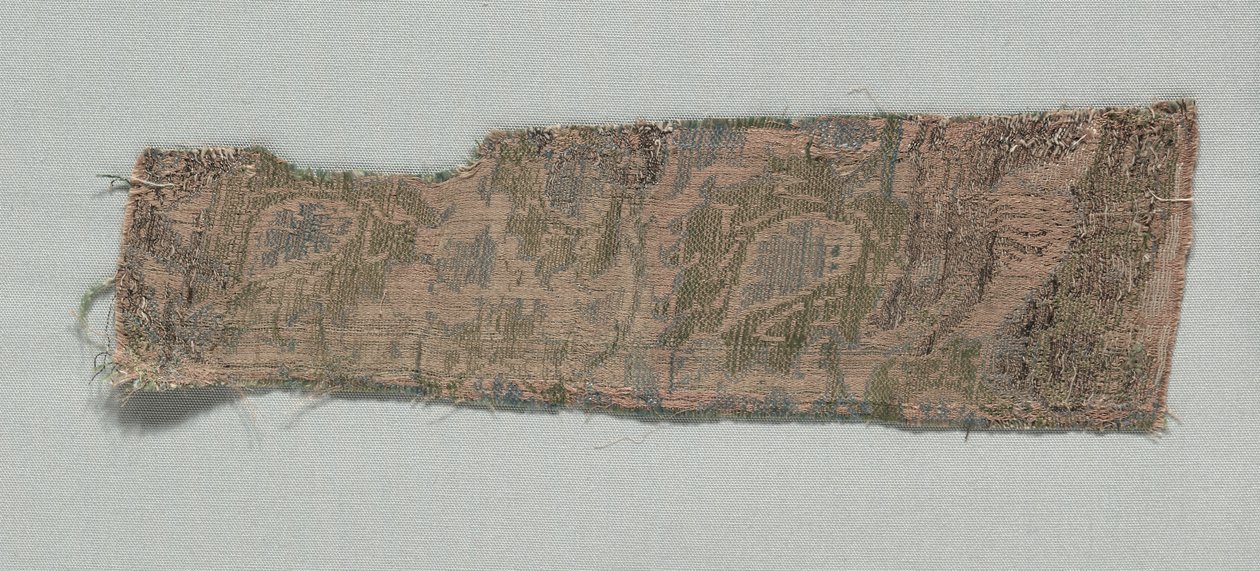 Drie fragmenten van Italiaanse gotische zijde, 1350-1399 door Unbekannt