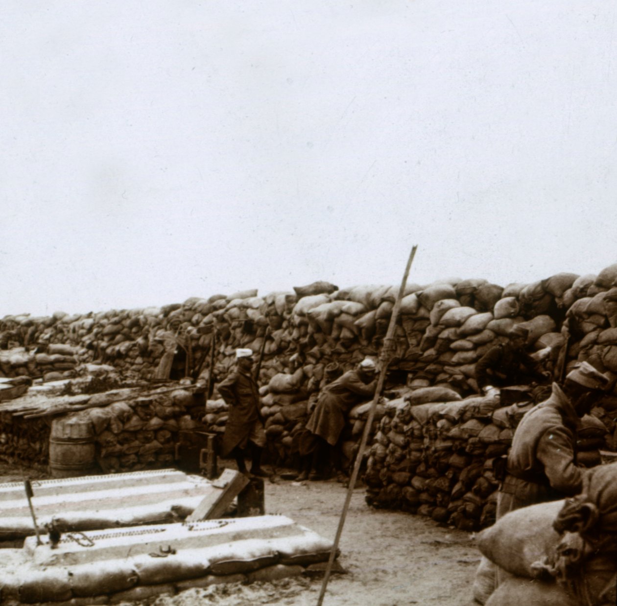 Loopgraven bij Mamelon Vert, Nieuwpoort, Vlaanderen, België, ca. 1914-1918 door Unbekannt