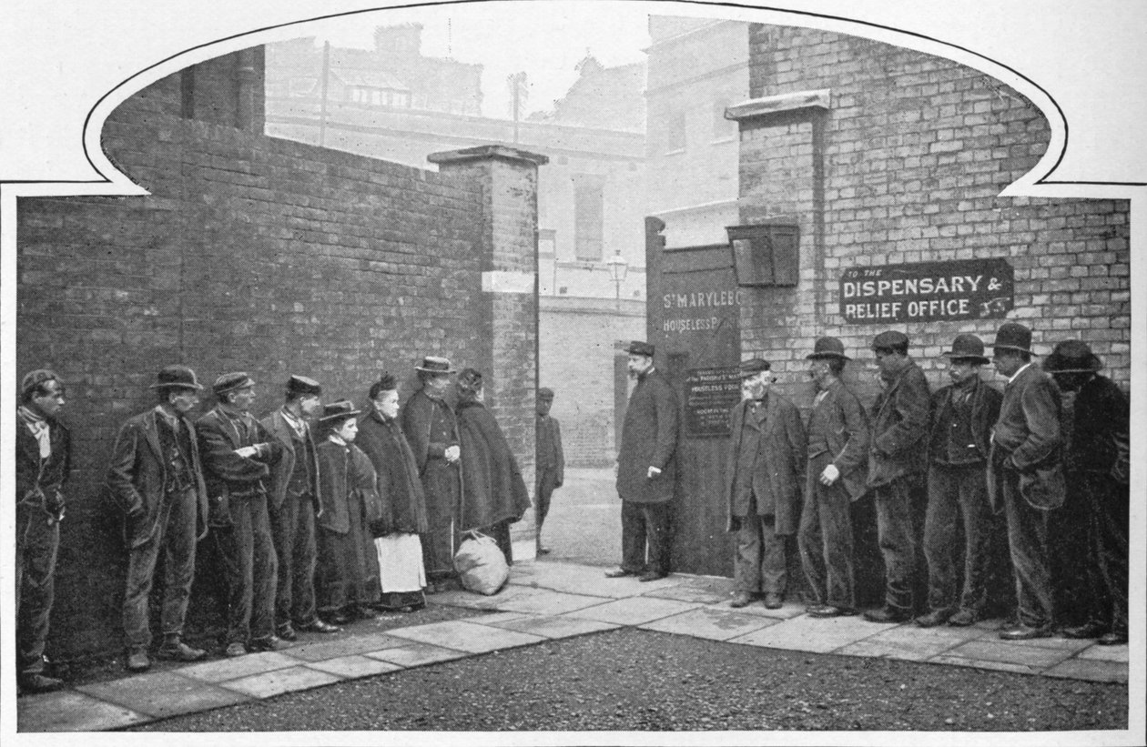 Wachten op toelating tot St Marylebone Werkhuis, Luxborough Street, Londen, ca. 1901-1903 door Unbekannt