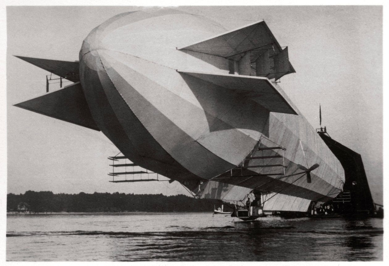 Zeppelin LZ3, gekocht door het Duitse leger en werd geëxploiteerd als de Z1, 1906 1933 door Unbekannt