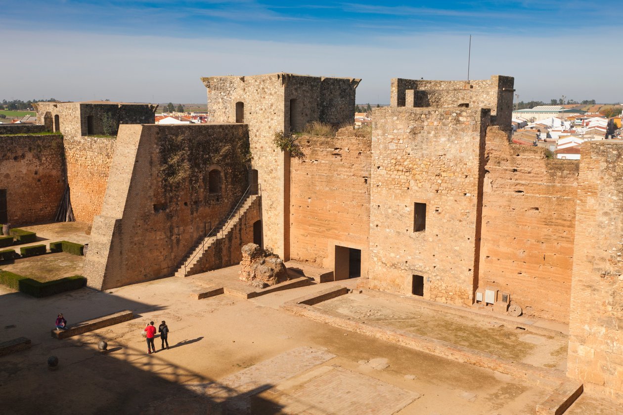 Niebla, Huelva Provincie, Andalusië, Zuid-Spanje. Het Kasteel van de Guzmans. door Unbekannt Unbekannt
