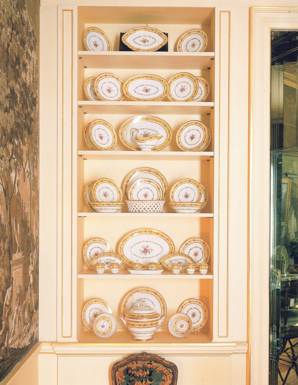 Een Parijs (Rue des Crussol) diner servies, ca. 1792-95 door Unbekannt