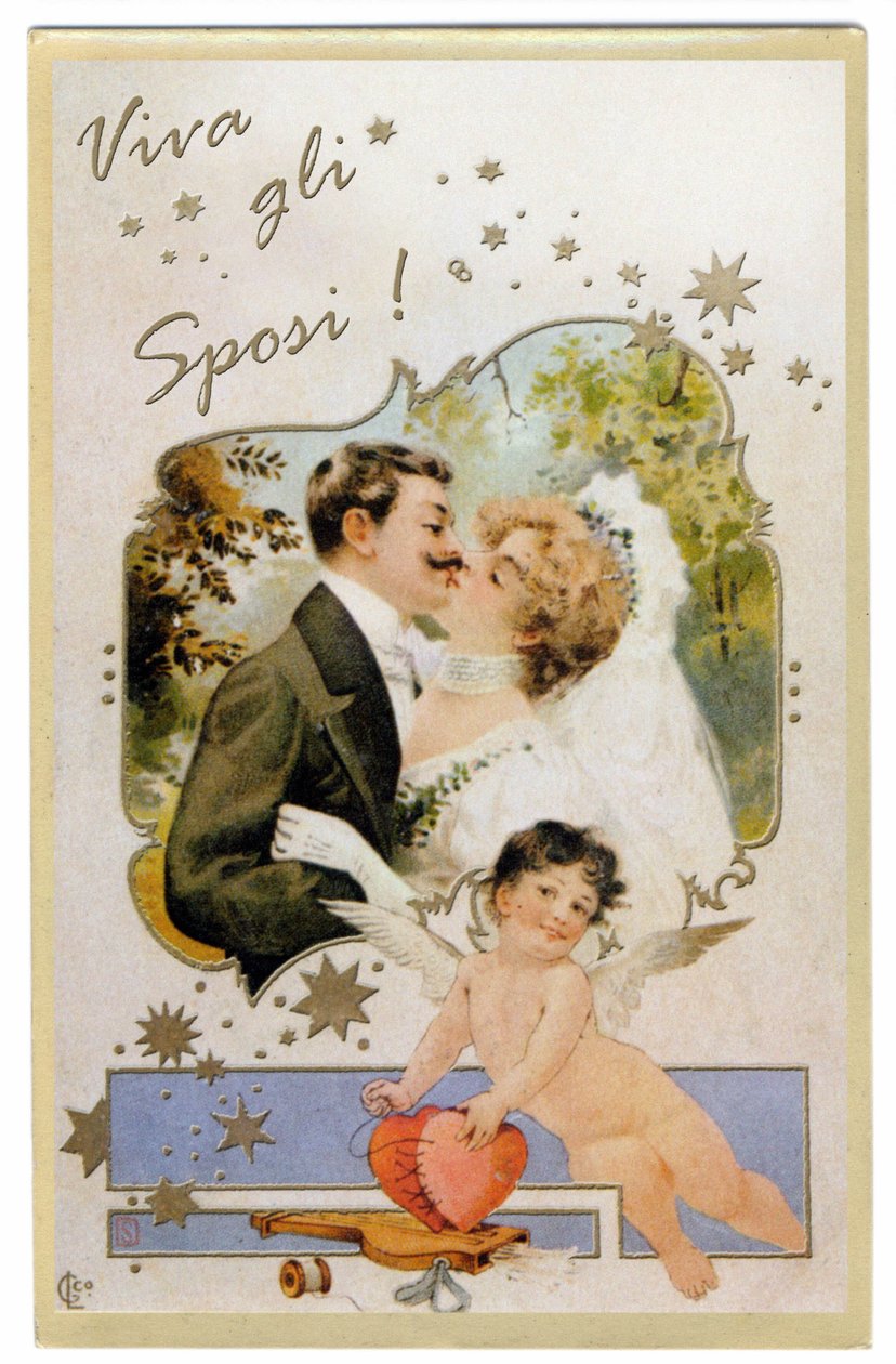 Een pasgetrouwd stel dat kust. "Lang leve de bruiden" Ansichtkaart circa 1901 door Unbekannter Künstler