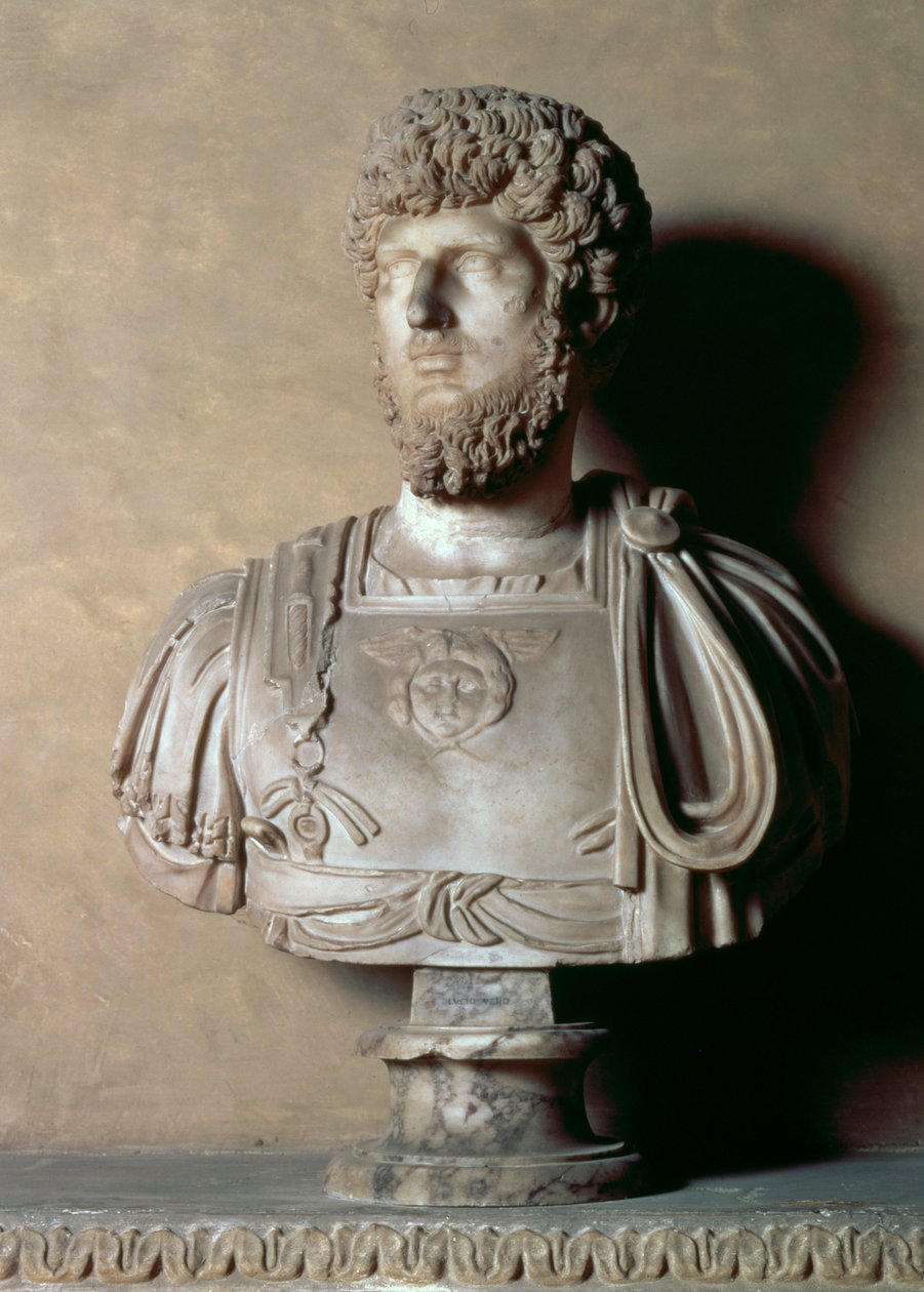 Buste van Lucius Aurelius Verus, Romeins, 2e eeuw (marmer) door Unbekannt