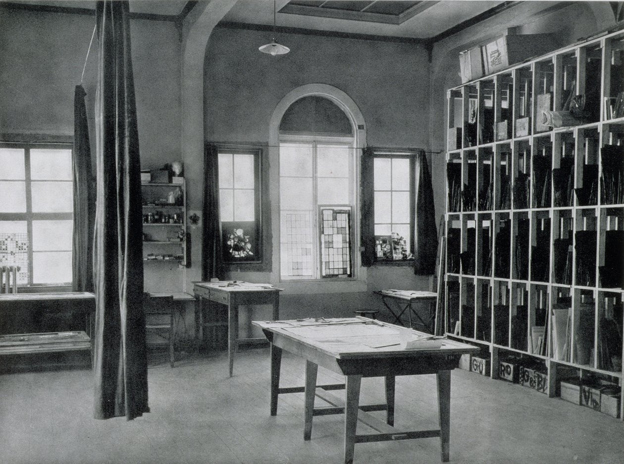 Glas Schilder Studio, uit de Werkplaatsen van het Bauhaus, Weimar door Unbekannt