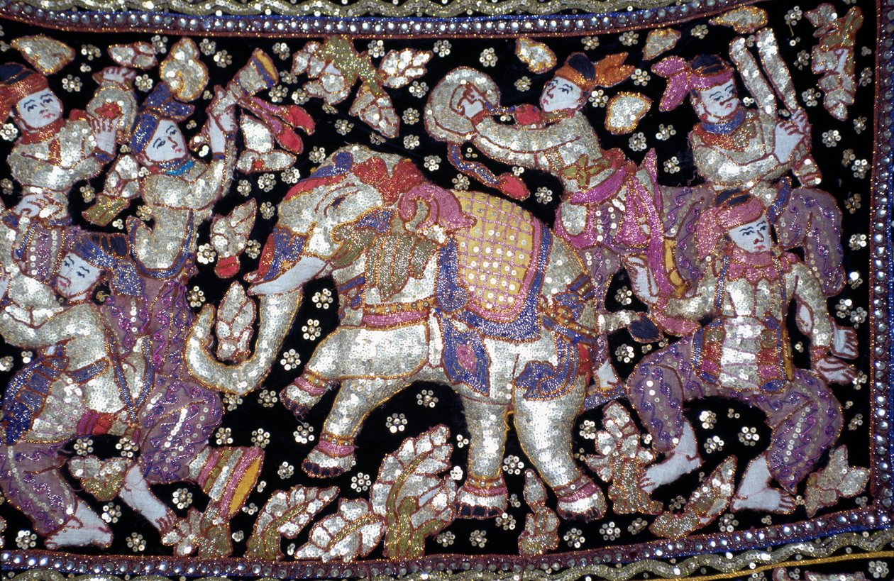 Handgemaakt geborduurd doek met ridders, dames en olifanten, Ratchaburi, Thailand door William M. Timlin