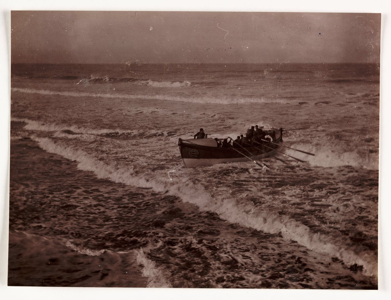 Reddingsboot, ca. 1885 door Unbekannt
