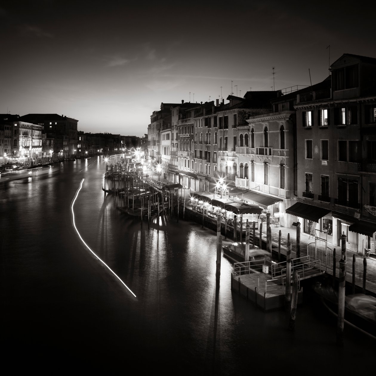 Lichtverkeer, Venetië, Italië, 2013 door Leopold Blonder