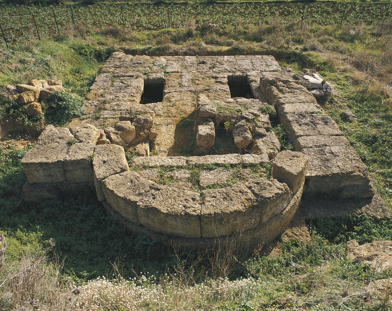 Oude ruïnes van een basiliek, Vallei van de Tempels, Agrigento, Sicilië, Italië door Benjamin Baud