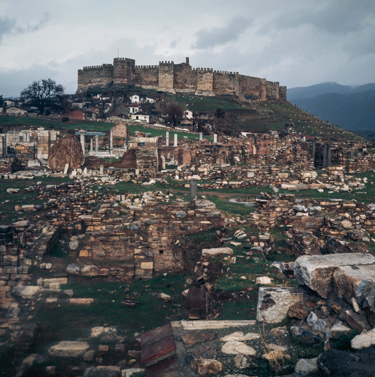 Ottomaanse Kasteel van Ayasuluk, Selcuk, Izmir Provincie, Turkije door Benjamin Baud