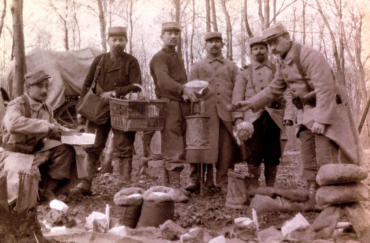 Foto uit een persoonlijk album van een infanterieluitenant tijdens de eerste maanden van de Eerste Wereldoorlog door Unbekannt
