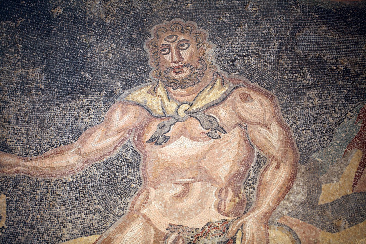 Polyphemus Hall. Detail van de cycloop die de ingewanden van een geit verslindt. Romeinse Villa van de Casale, Sicilië. UNESCO-site. door Unbekannt