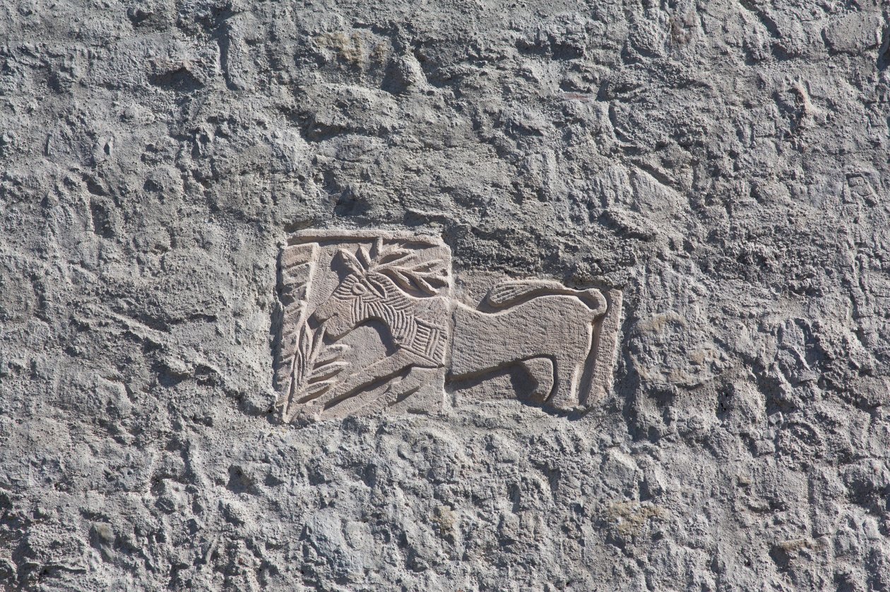 Saint Mauro koepel, kerk, laag reliëf, Maniago, Friuli, Italië door Unbekannt