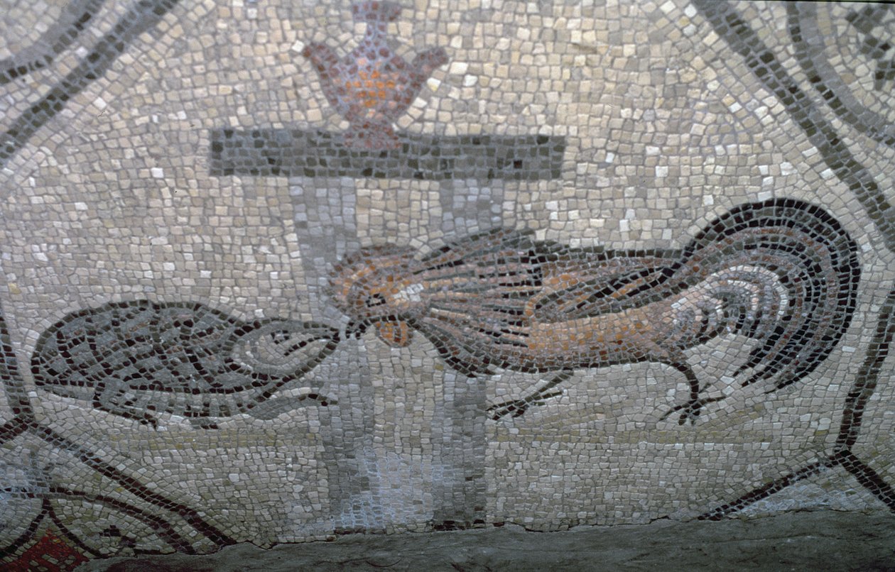 De Haan en de Schildpad, detail van een decoratieve vloer met christelijke afbeeldingen en heidense symbolen door Unbekannt