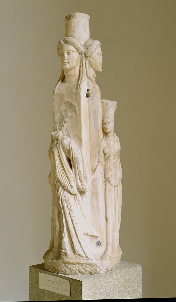Triform Herm van Hecate, Marmeren sculptuur, Attische periode, 3e eeuw door Unbekannt